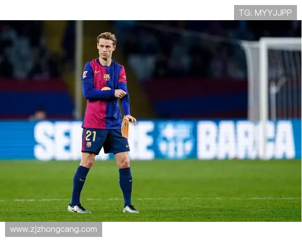 巴萨官方:弗朗基德容今日部分合练 巴萨官方:弗朗基德容今日部分合练